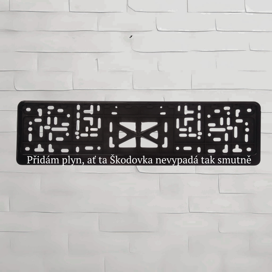 CZ. Přidám plyn, ať ta Škodovka nevypadá tak smutně